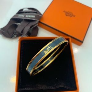 Hermès Enamel Logo Bracelet - Gray